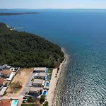 Adria Seafront D Private Pool * Zaton (Zadar)