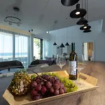 Adria Seafront D Private Pool فيلة زاتون