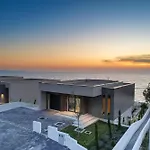 Adria Seafront D Private Pool فيلة *
