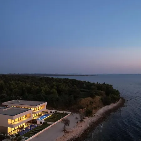 Adria Seafront D Private Pool *