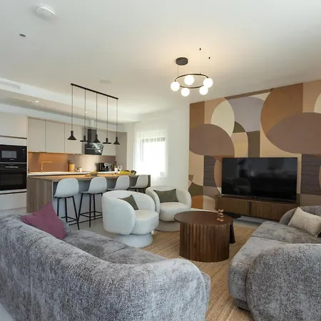 Villa Adria - Seafront D *