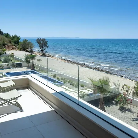 Adria Seafront D Private Pool Villa *