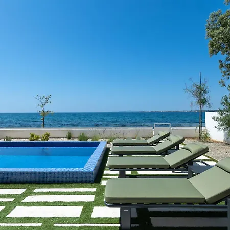 Adria Seafront D Private Pool Villa *