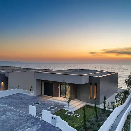 Adria Seafront D Private Pool Вилла *